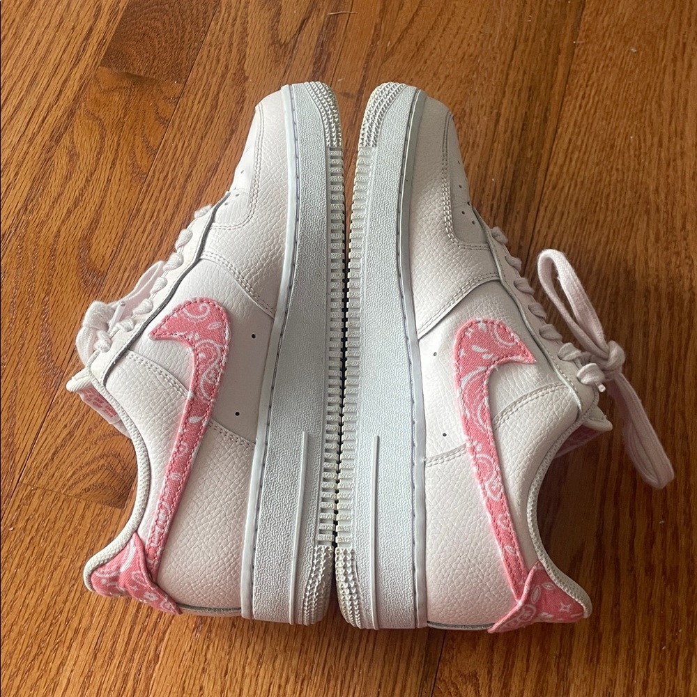 Nike Air Force 1’s Shoes With Pink Paisley Swoosh Woman 8.5 - Picture 11 of 16